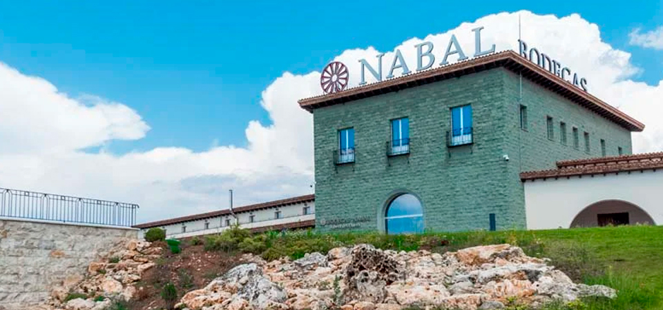 Alójate en el Hotel Nabal