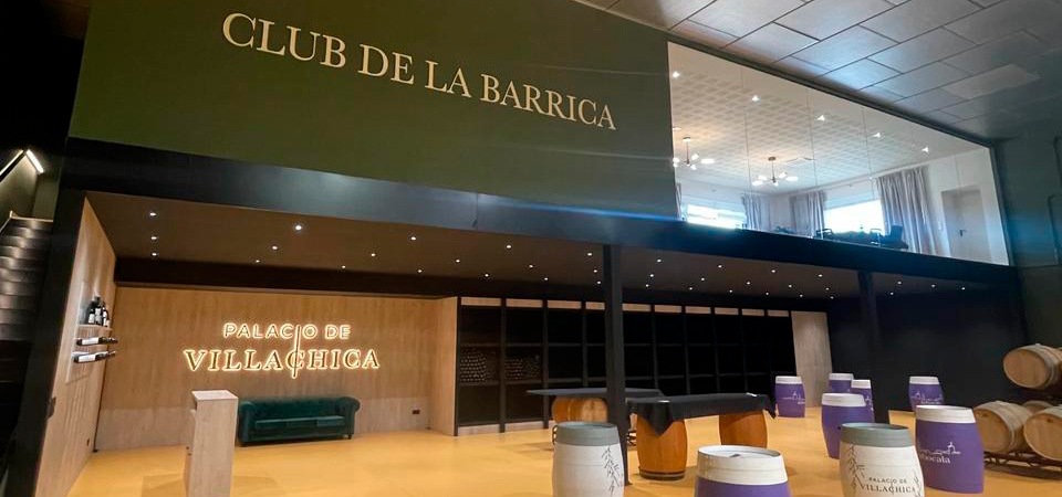 Descubre el Palacio de Villachica y su histórico entorno en una visita exclusiva