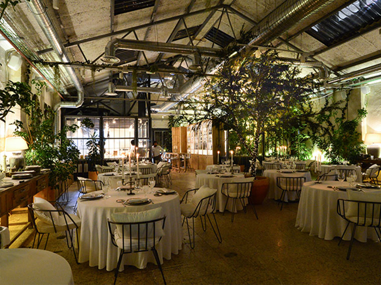 Disfruta de una inolvidable Cena en Blanco en el restaurante Seeds
